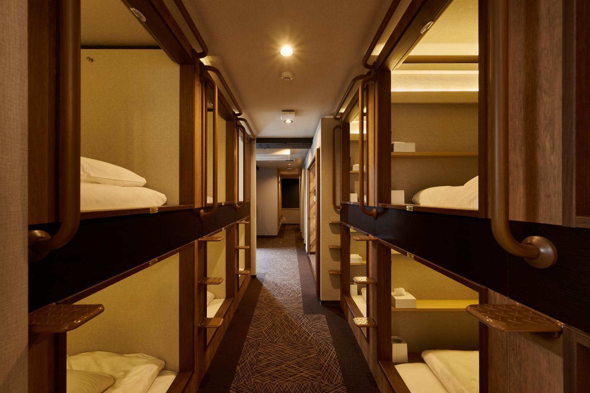 Capsule Hotel Continue Nijojokita Kyoto Exteriör bild