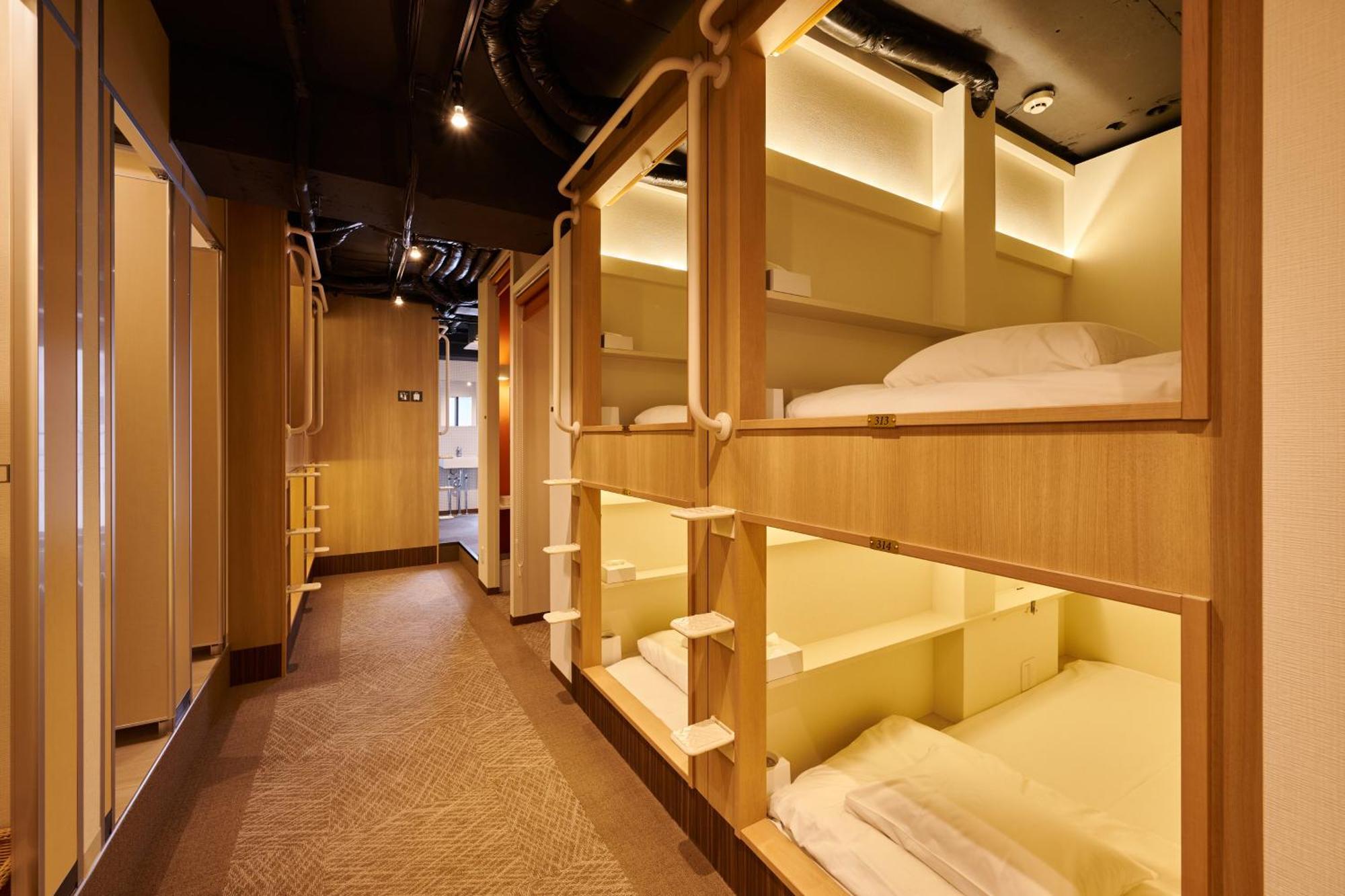 Capsule Hotel Continue Nijojokita Kyoto Exteriör bild