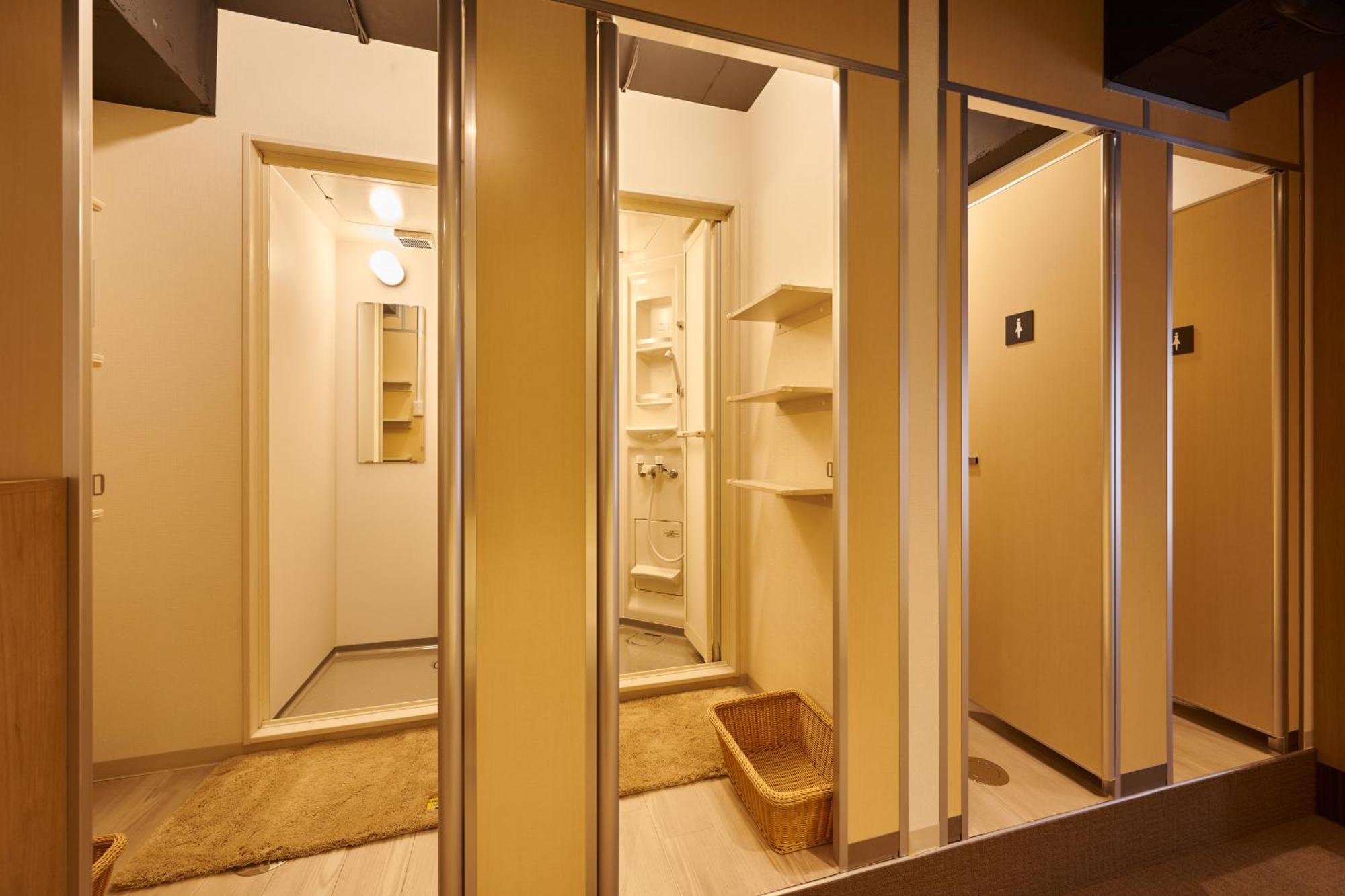 Capsule Hotel Continue Nijojokita Kyoto Exteriör bild